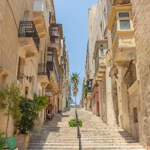 https://valletta-central-historical-apartments.hotelssaintjulians.com